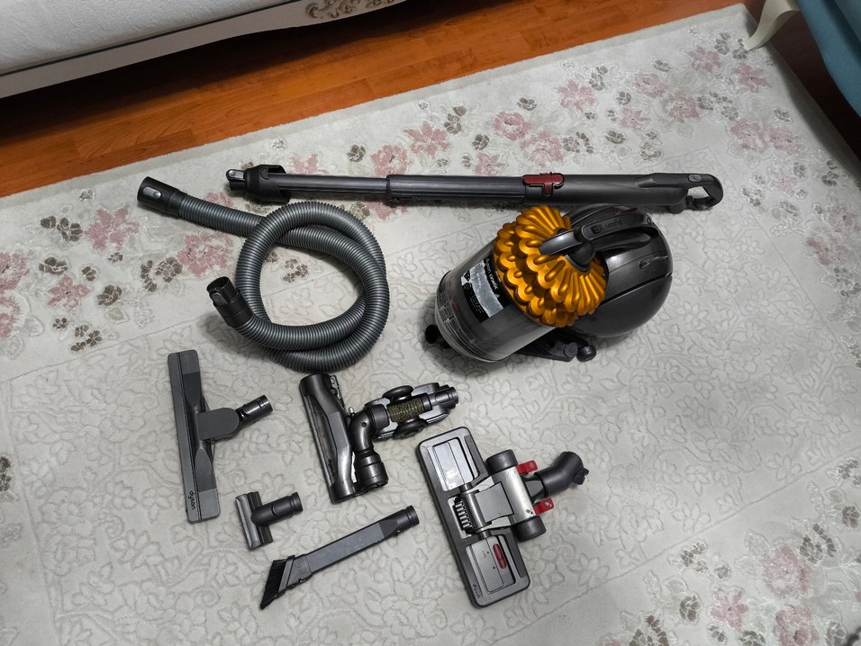 DYSON DC 37 SÜPÜRGE - Görsel 3