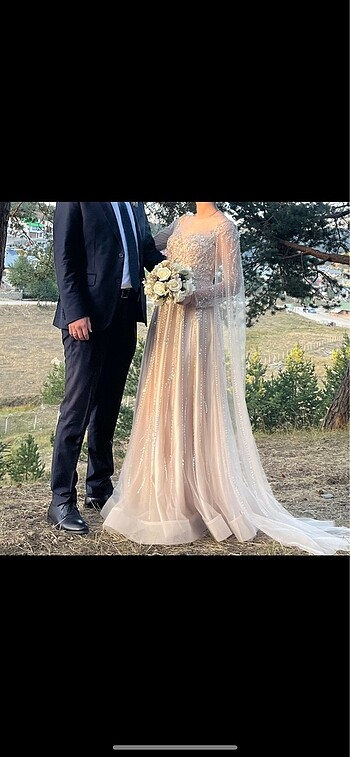 Nişan elbisesi