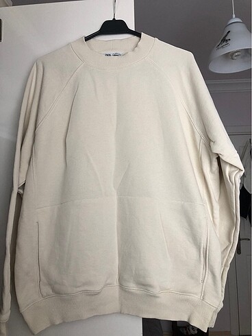 zara sweatshirt