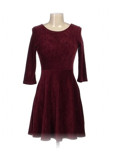 PreLoved Kısa Elbise %70 İndirimli.