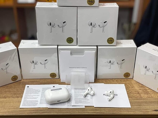 AirPods