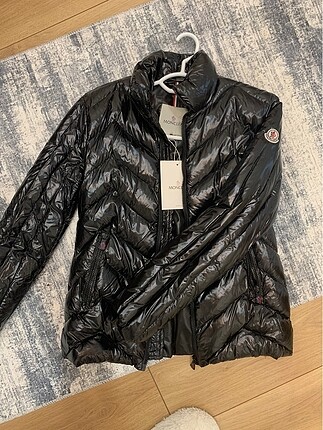 Mocler mont siyah 1 beden 38 beden M beden Moncler yeni etiketli