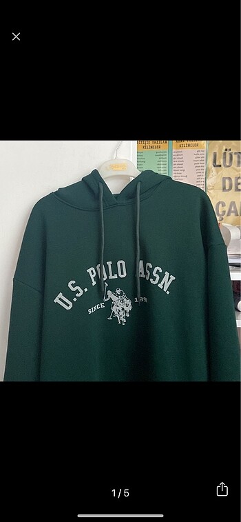 Sweatshirt