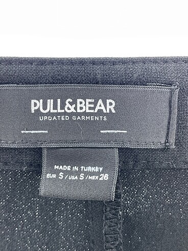 s Beden çeşitli Renk Pull and Bear Düz Kesim %70 İndirimli.