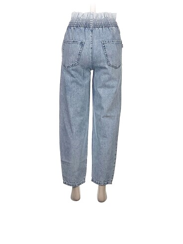 32 Beden Bershka Jean / Kot %70 İndirimli.