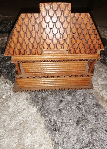 Ahşap maket ev