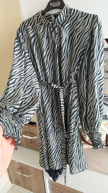 Saten tunik