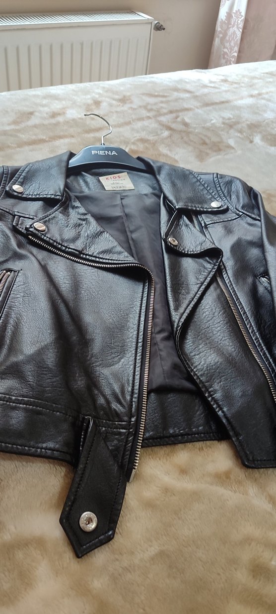 Kısa Siyah Parlak Deri Biker Ceket - Görsel 3