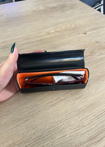  Beden kırmızı Renk Atasun Optik Kırmızı Parlak Gözlük