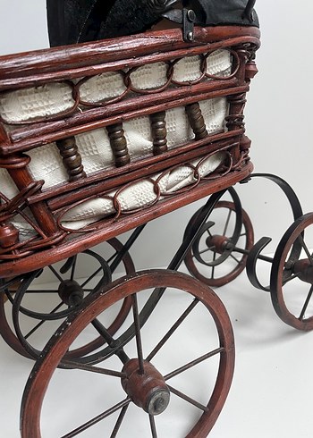 Koyu Kahverengi Ahşap Bebek Arabası - Görsel 16