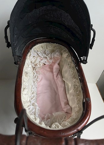 Koyu Kahverengi Ahşap Bebek Arabası - Görsel 4