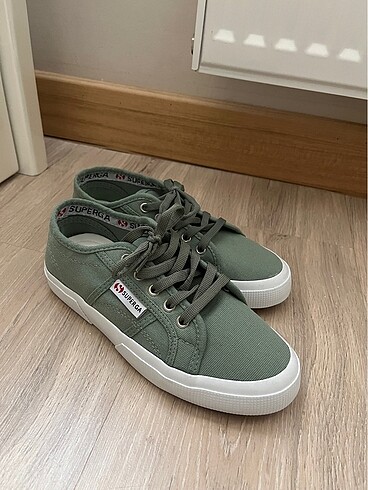 sıfır superga