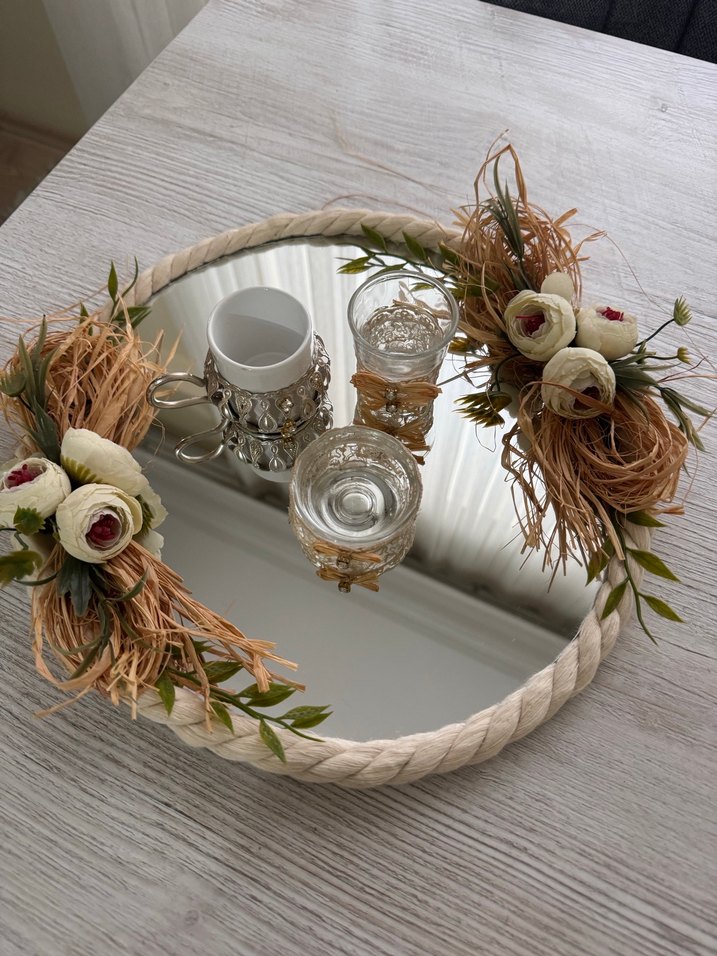 Beyaz Çiçekli Dekoratif Ayna Tepsi - Görsel 2