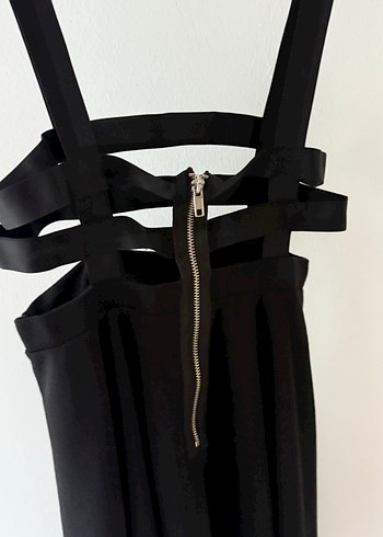 Kemer ve askı detaylı etek - Görsel 4