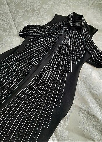 Siyah işlemeli Uzun Abiye Elbise - Görsel 5