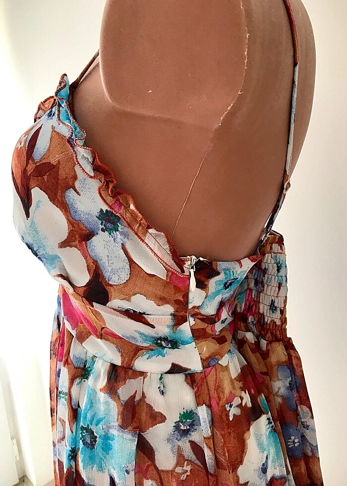 Şifon askılı uzun elbise - Görsel 4