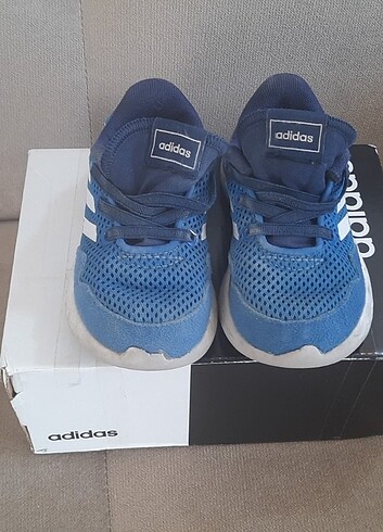23 numara erkek Adidas