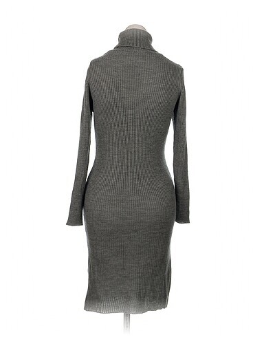 universal Beden PreLoved Triko Elbise %70 İndirimli.