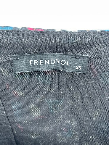xs Beden çeşitli Renk Trendyol & Milla Kısa Elbise %70 İndirimli.