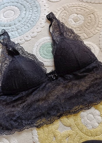 Siyah Dantel Gotik Bralet