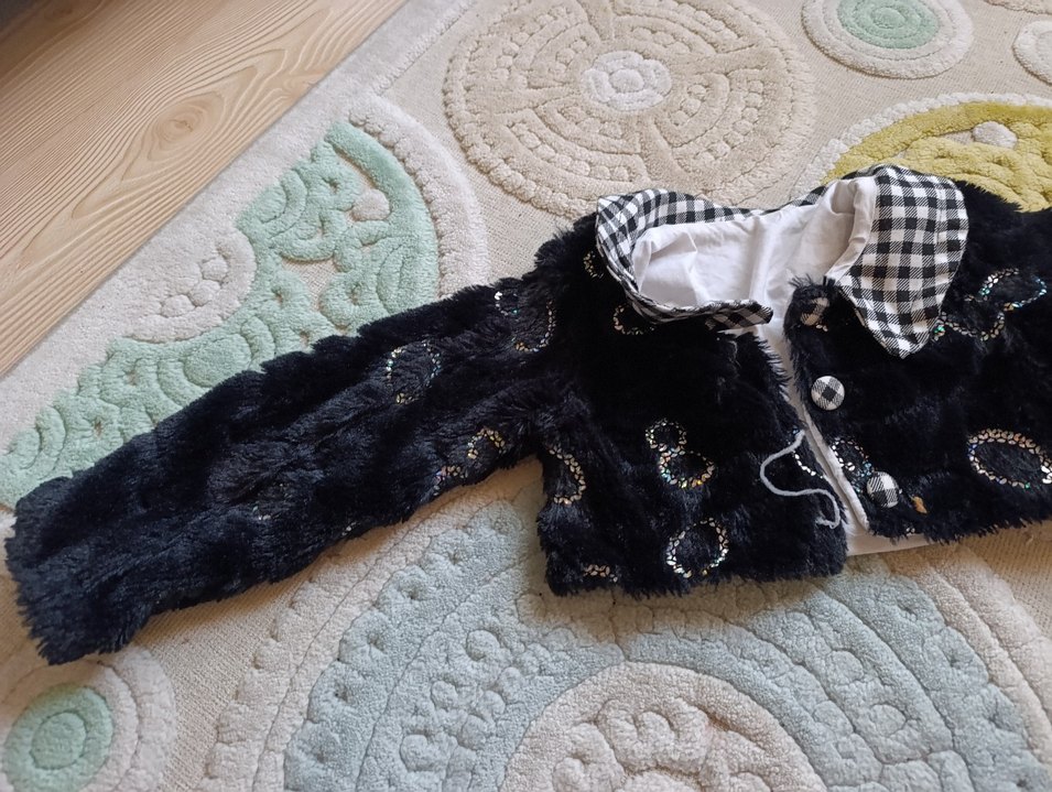 Kız Çocuk Siyah Kürklü Nakışlı Bolero - Görsel 2