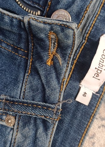 Diğer Gevşek Kesim Kemerli Mini Kot Şort