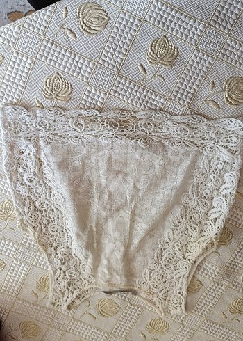 İşlemeli Beyaz Hemşire Korsesi - Görsel 3