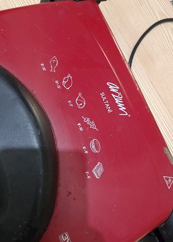Beden Renk Sultani Kırmızı Tost Makinesi