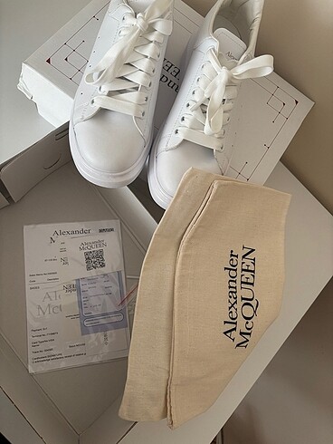 Diğer Alexander McQueen beyaz spor ayakkabı