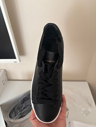 Alexander McQueen siyah spor ayakkabı
