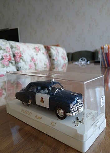  Beden Renk Solido 1/43 Chevrolet Polis RCMP BEP
