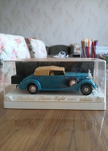  Beden Renk Solido 1/43 Packard Lunes Light 4037