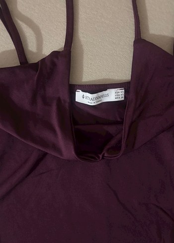 xl Beden Stradivarius body