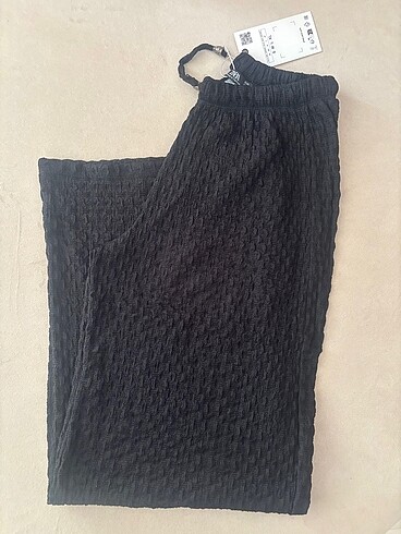 Zara Bürümcük gofre pantolon