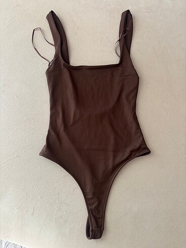 s Beden Zara askılı body