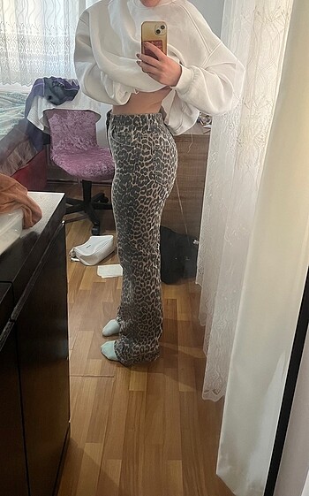 LEOPAR JEAN