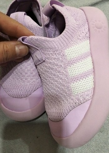 Kızlar için Mor Cırt Cırtlı Spor Ayakkabı - Görsel 2