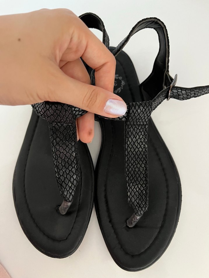 Siyah Yılan Desenli Topuklu Kadın Sandalet - Görsel 2