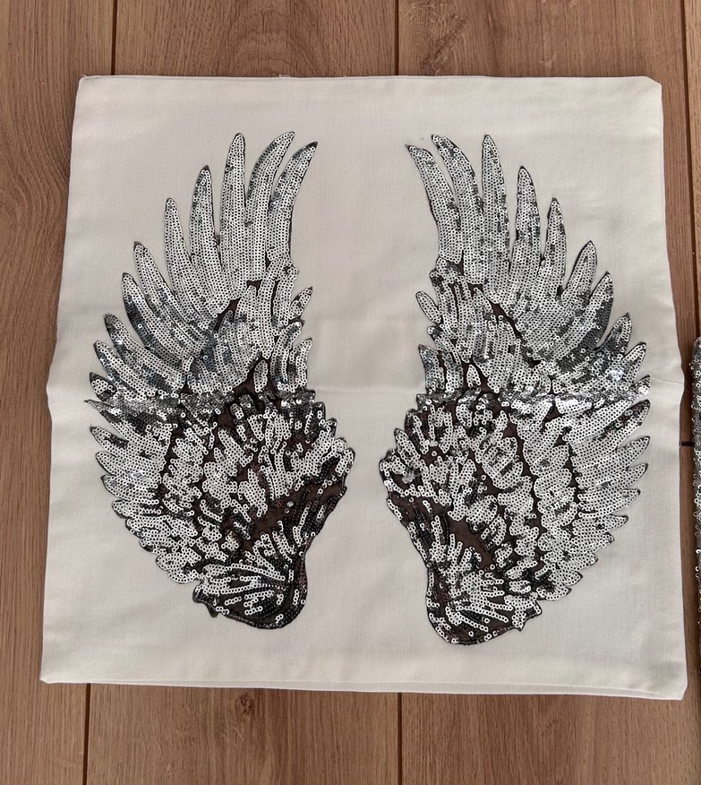 Gri Bohem Kanat Desenli  ve pul payetli Dekoratif kırlent Kılıfı - Görsel 3