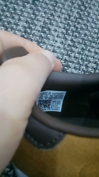 40 Beden Orijinal adidas gazelle. Kutusu faturası duruyor.