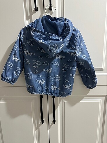 9-12 Ay Beden H&M yağmurluk