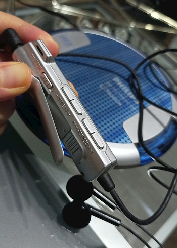 Mavi Philips Taşınabilir CD Çalar - Görsel 4