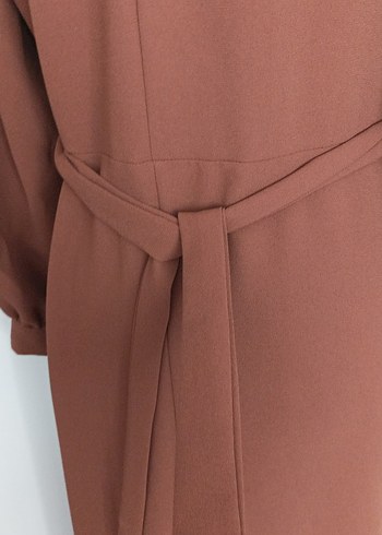 Drapeli V Yakalı Kahverengi Uzun Kadın Elbise - Görsel 7