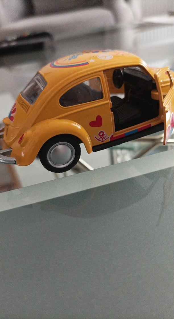 Sarı Renkli Çiçekli Oyuncak Araba - Görsel 2