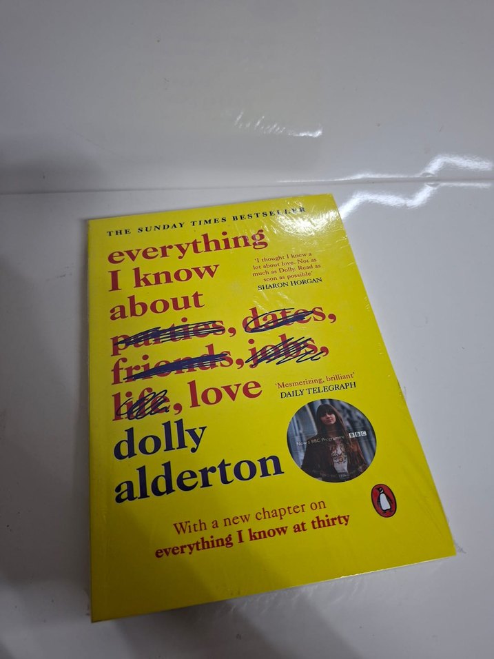 Everything I Know About Love - Görsel 5