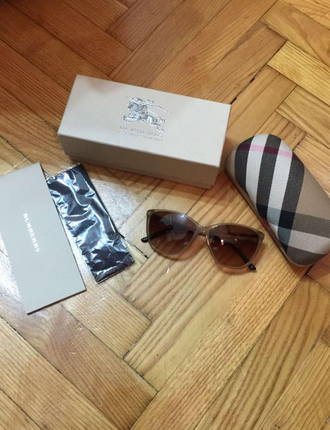 Burberry Güneş gözlüğü