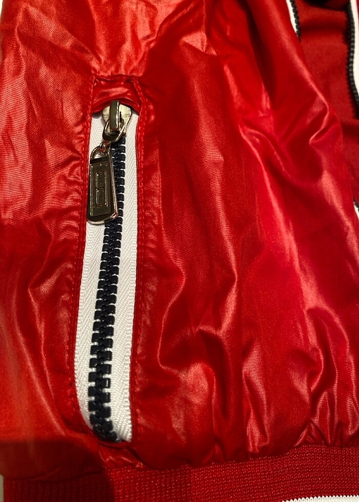 Tommy hılfıger yağmurluk - Görsel 3