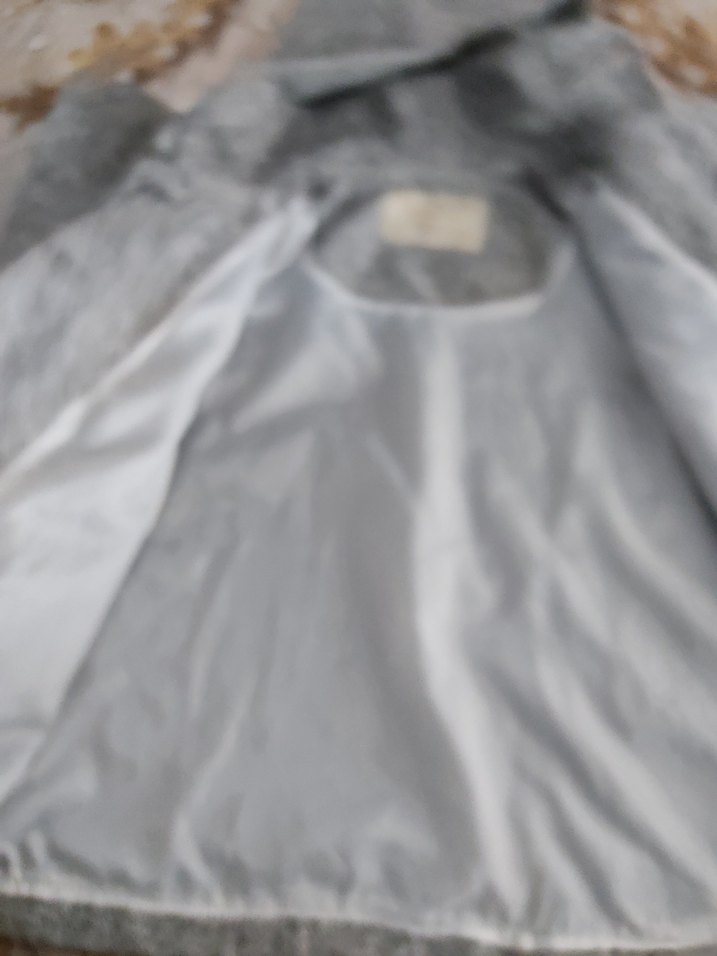 Gri Kapüşonlu Düğmeli Kaban - Görsel 5