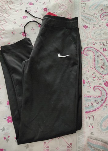 Nike Siyah Dar Kesim Kadın Eşofman Altı - Görsel 3