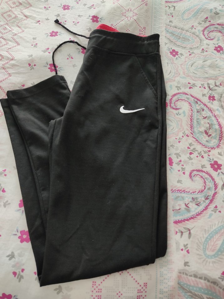 Nike Siyah Dar Kesim Kadın Eşofman Altı - Görsel 3